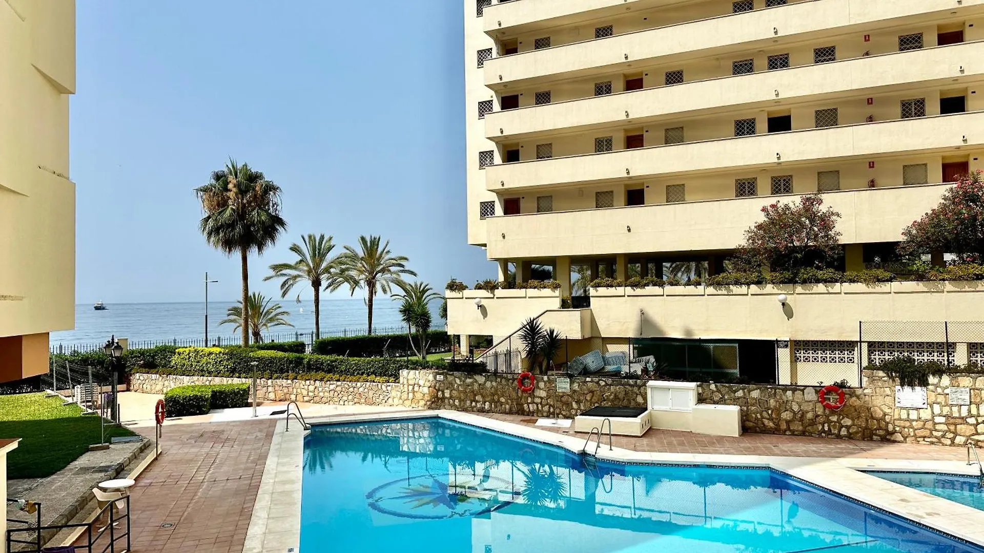 The Suit Facing The Sea By Eaw Homes Marbellac 0*,